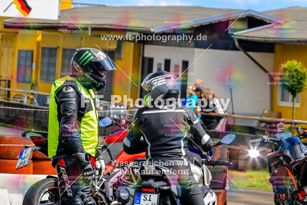 _OTO3666 | Hier findet Ihr Bilder von Touristenfahrten auf der Nürburgring Nordschleife oder von anderen Veranstaltungen die ich besucht habe. Viel Spass beim Durch Schauen 