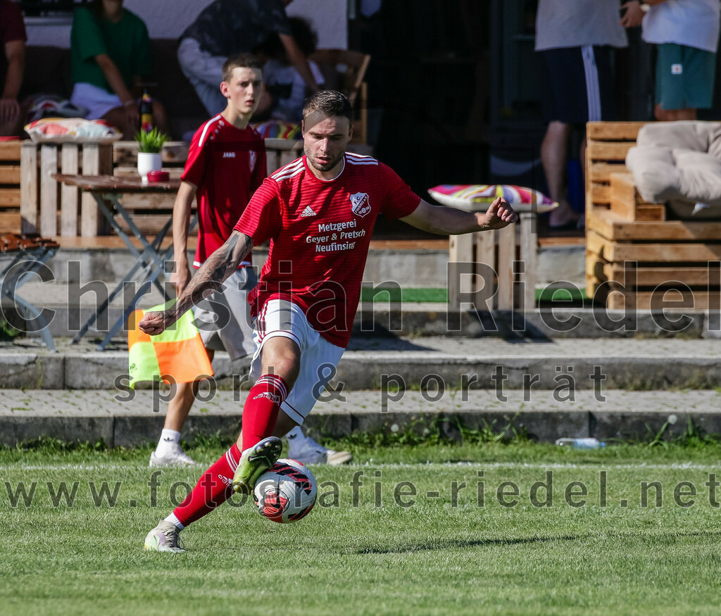 2023-08-20_051_TuS_Oberding_gegen_FC_Finsing_II | Oberding, Deutschland, 20.08.2023:
Fußball, Kreisklasse 2023 / 2024, 3. Spieltag, TuS Oberding gegen FC Finsing II, Endergebnis: 1:1

Benedikt Schiwietz (FC Finsing, #9)

Foto: Christian Riedel / fotografie-riedel.net