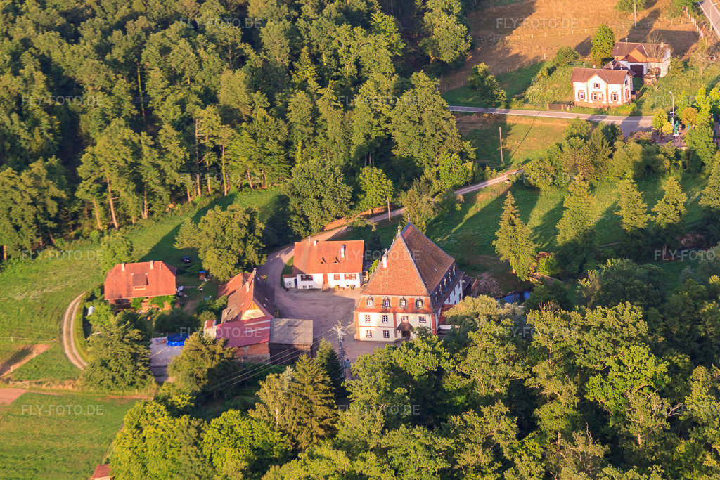 Luftbild: Getreidemühle Bienwaldmühle an der Lauter in Scheibenhardt im Bundesland Rheinland-Pfalz in Deutschland. Foto: IMG_59024.jpg vom 04.08.2013 durch Werner Riehm/FLY-FOTO.de