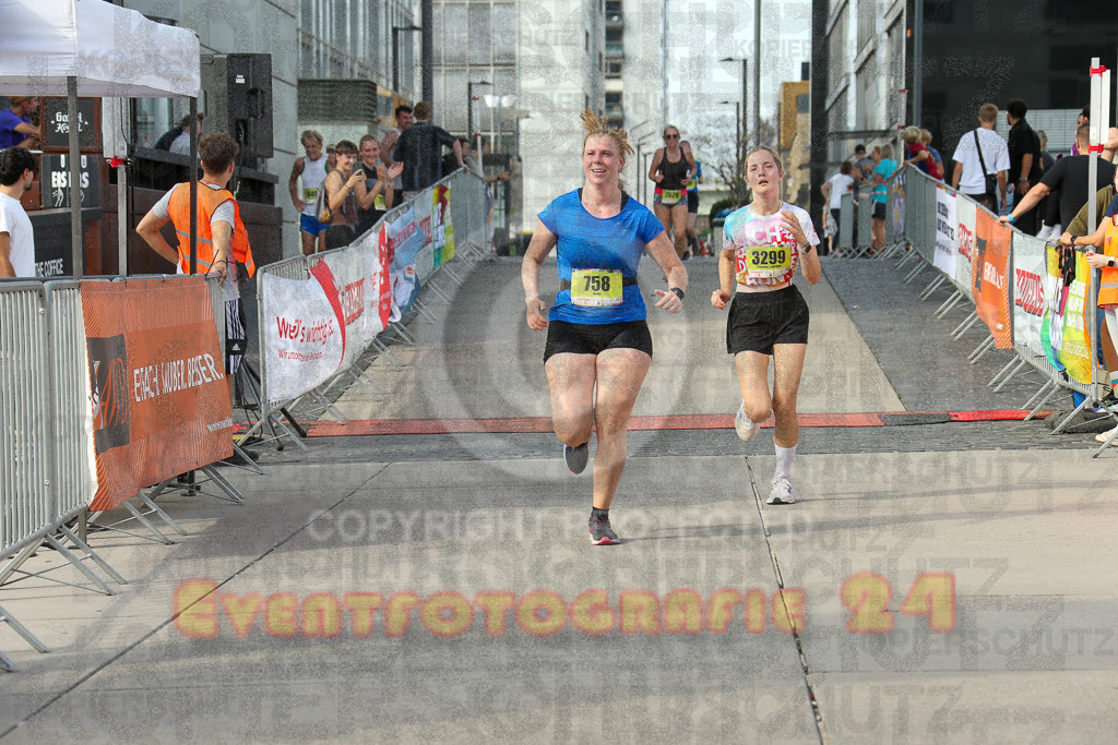 250920_1540_EX1_0365 | Sportfotografie im Rhein-Sieg Kreis, Köln, Bonn, NRW, Rheinland Pfalz, Hessen, etc. Unser Tätigkeitsfeld umfasst den Laufsport vom Volkslauf über den Marathon, Duathlon, Triathon bis zum Ultralauf wie Kölnpfad Ultra oder Schindertrail.