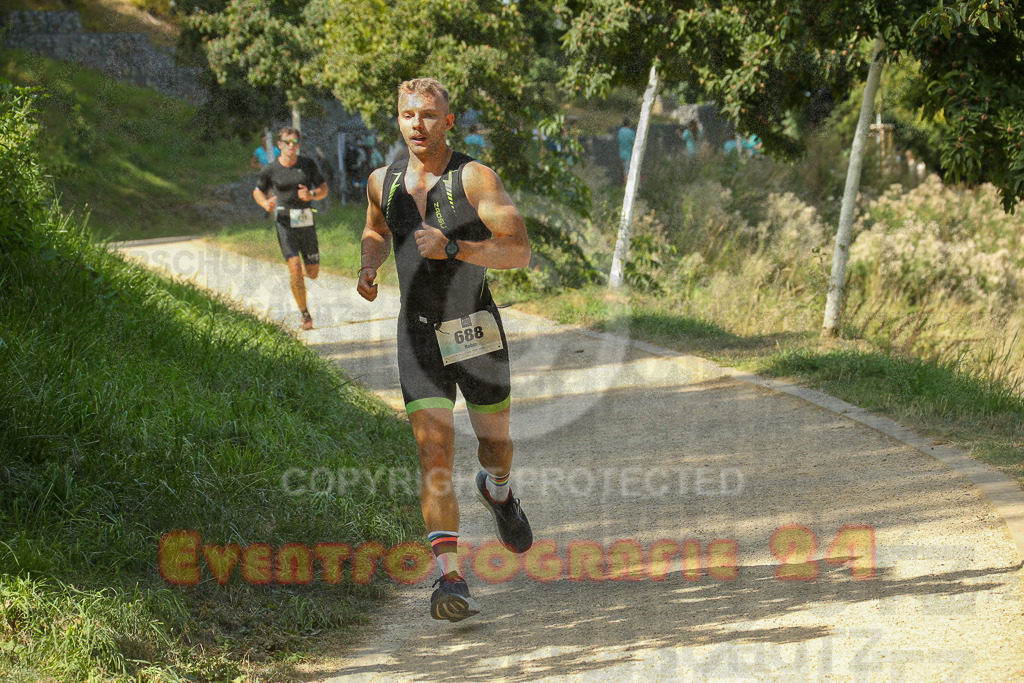250824_1435_EX1_6767 | Sportfotografie im Rhein-Sieg Kreis, Köln, Bonn, NRW, Rheinland Pfalz, Hessen, etc. Unser Tätigkeitsfeld umfasst den Laufsport vom Volkslauf über den Marathon, Duathlon, Triathon bis zum Ultralauf wie Kölnpfad Ultra oder Schindertrail.