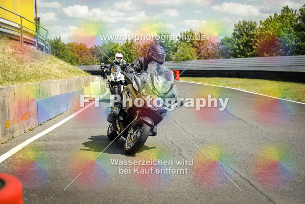 OBK_Mai_Volker_Adam-10855 | Hier findet Ihr Bilder von Touristenfahrten auf der Nürburgring Nordschleife oder von anderen Veranstaltungen die ich besucht habe. Viel Spass beim Durch Schauen 