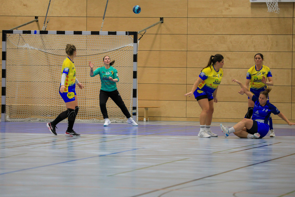 TvBorkenIII_SVN_161125_076 | Bildergalerie von Sport-Ereignissen aber auch von weiteren spannenden Dingen - nicht nur vom Niederrhein. In Anlehnung an den bekannten Spruch von Hanns Dieter Hüsch heißt das Motto: "Niederrhein ist überall".  - Realisiert mit Pictrs.com