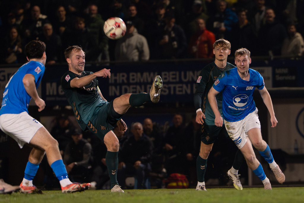 Fußball I Herren I Saison 2025-2026 I Regionalliga Nord I 25. Spieltag I TuS Blau-Weiß Lohne - Werder Bremen II I 6349 | jns.sportfotos - Realisiert mit Pictrs.com