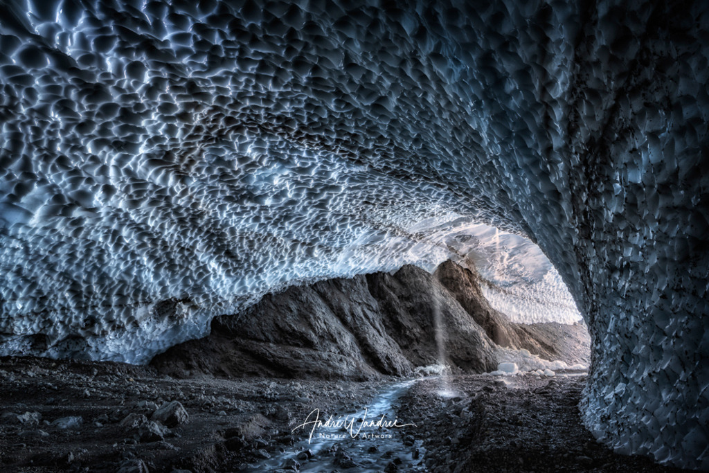Gletscherfluss unter dem Eis | Andre Wandrei - Nature Artworx - Realisiert mit Pictrs.com
