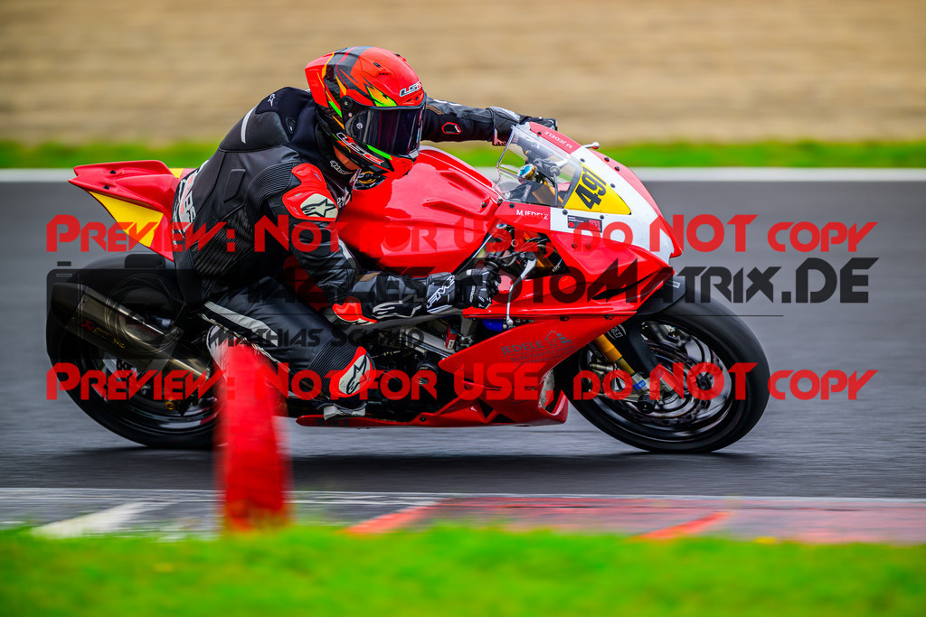 MaZZes_Fotomatrix_20250912_6007705_1517 | ROT