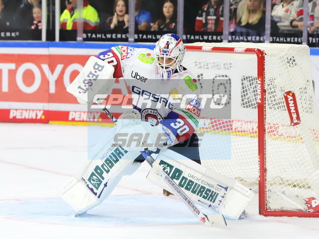 Jake Hildebrand - EBB | Jake Hildebrand - EBB - Realisiert mit Pictrs.com