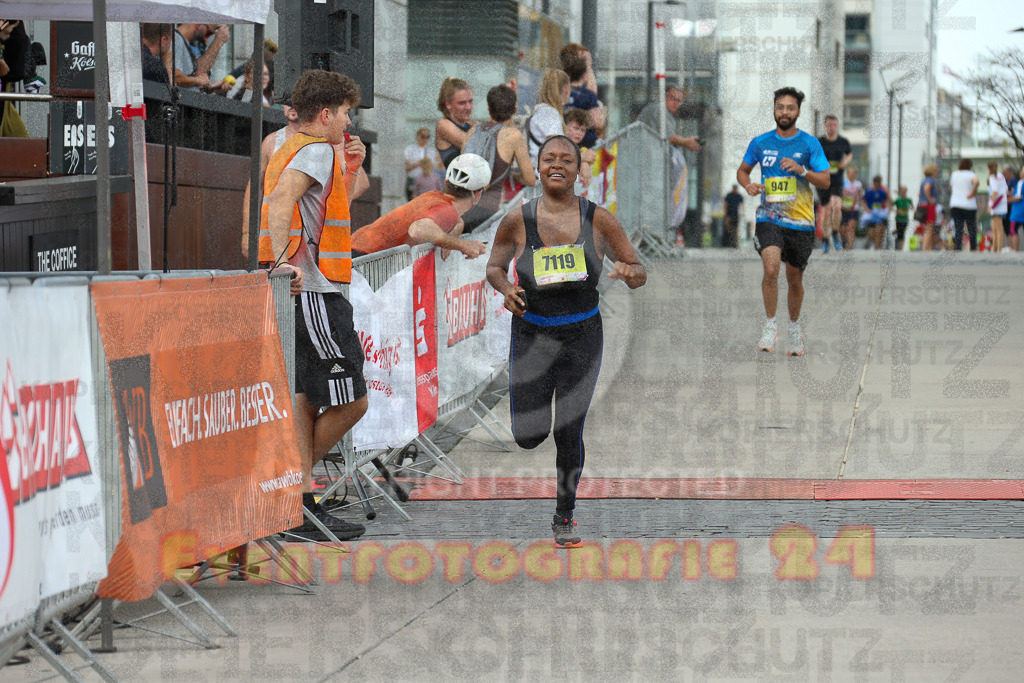 250920_1529_EX1_9677 | Sportfotografie im Rhein-Sieg Kreis, Köln, Bonn, NRW, Rheinland Pfalz, Hessen, etc. Unser Tätigkeitsfeld umfasst den Laufsport vom Volkslauf über den Marathon, Duathlon, Triathon bis zum Ultralauf wie Kölnpfad Ultra oder Schindertrail.
