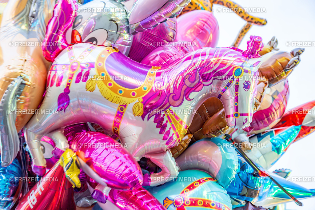 PALMKIRMES RECKLINGHAUSEN | PALMKIRMES RECKLINGHAUSEN

VEROEFFENTLICHUNG NUR GEGEN HONORAR

CONTACT:
FREIZEIT.MEDIA
HENDRIK PÖTHER
IM SCHLATT 24
46414 RHEDE

FON: +49 (0)2872 9496637
MAIL: INFO@FREIZEIT-MEDIA.DE
WEB: WWW.FREIZEIT.MEDIA - Realisiert mit Pictrs.com