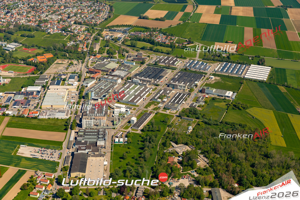 Das Luftbild zeigt : Gewerbegebiet Bobingen - Die Luftaufnahme wurde 2024 vom UL-Flugzeug aus erstellt ( keine Drohne ) - Hochauflösende Luftaufnahme - Für grossformatige Ausdrucke geeignet. Die Geschenkidee !Mit Lizenz und Bildrechte bestellbar