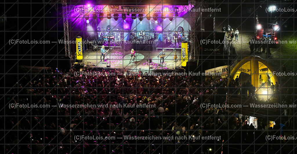 222665_Luftbild_NASCHENWENG_Hollenstein | (C)FotoLois.com, Alois Spandl, Luftbild, Melissa NASCHENWENG auf BERGBAUERNTOUR beim KÖNIGSBERG OPEN AIR in Hollenstein, Sa 2. September 2023.