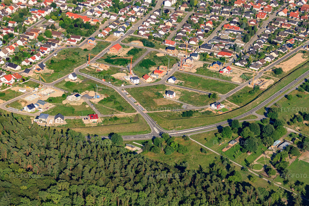 Luftbild: Neubaugebiet Vogelring von Westen in Jockgrim im Bundesland Rheinland-Pfalz in Deutschland. Foto: IMG_42592.jpg vom 27.06.2011 durch Werner Riehm/FLY-FOTO.de