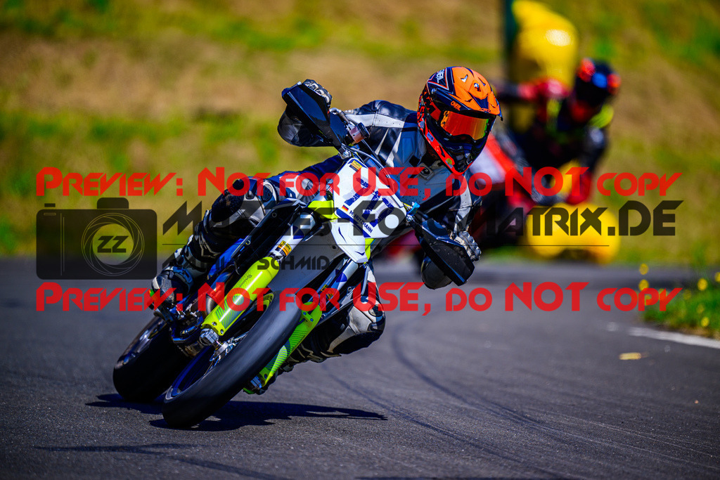 MaZZes_FotoMatrix_240816_6007705_8911 | UE40