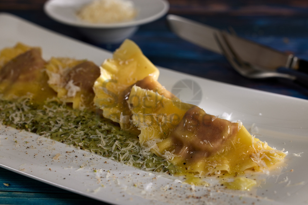 vegan_moi_Ravioli 1 | Stockfotos, Picsomania, MGM-Services, Michael Gerlach, Auftragsbilder, Auftragsarbeiten, Workshops, Shooting, Reisefotografie, Produktfotografie, Foodfotografie, Hochzeitsfotografie, Saarland, Fotografin, Fotograf, Hochzeitsbilder, Saarlouis, Hundeshootin