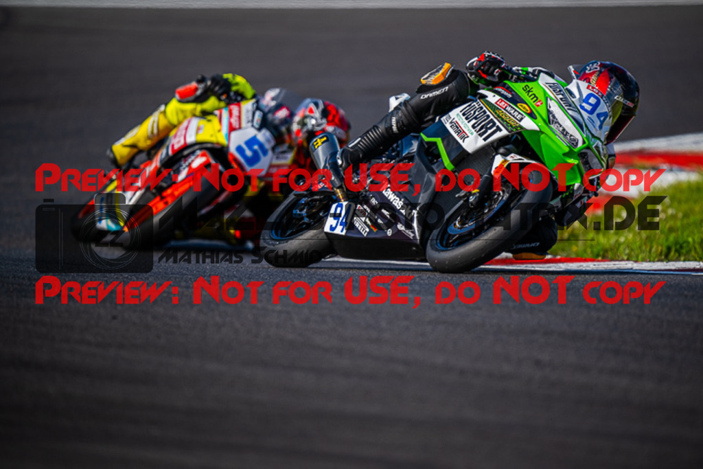 MaZZes_FotoMatrix_220507_99968 | Fotograf Mathias Schmid
Sportfotograf,
Eventfotograf,
Hochzeitsfotograf,
Portraitfotograf