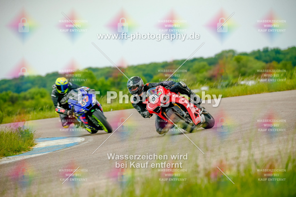 _MOT2129 | Hier findet Ihr Bilder von Touristenfahrten auf der Nürburgring Nordschleife oder von anderen Veranstaltungen die ich besucht habe. Viel Spass beim Durch Schauen 