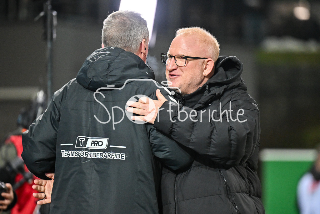 SpVgg Greuther Fürth - 1. FC Magdeburg | FUERTH, GERMANY - 06. FEBRUARY: im Bild Heiko VOGEL Headcoach Spvgg Greuther Fuerth / Einzelfoto / Freisteller vor dem Match zwischen der SpVgg Greuther Fürth und dem 1. FC Magdeburg am 21. Spieltag der 2. Bundesliga im Sportpark Ronhof Thomas Sommer
