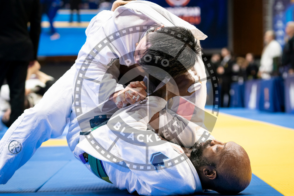 20240125PBB00845 | Fighters compete during the sixth day of the Brazilian Jiu-jitsu European Championship of the IBJJF in Paris, France, on January 25, 2024.