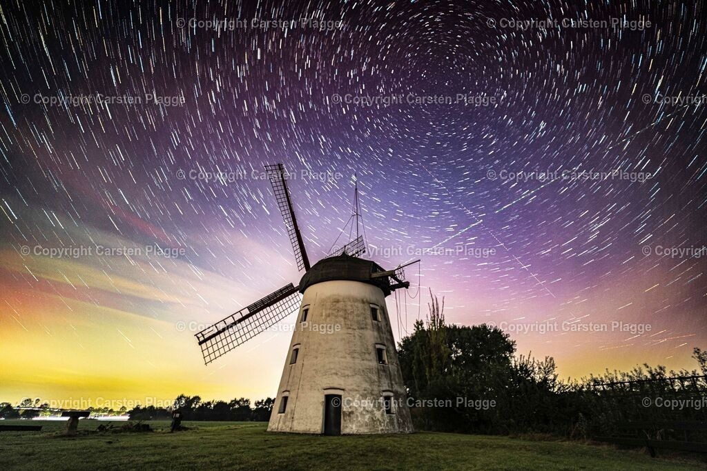 Mühle bei Halchter mit Startrails und Aurora | Mühle bei Halchter mit Startrails und Aurora - Realisiert mit Pictrs.com