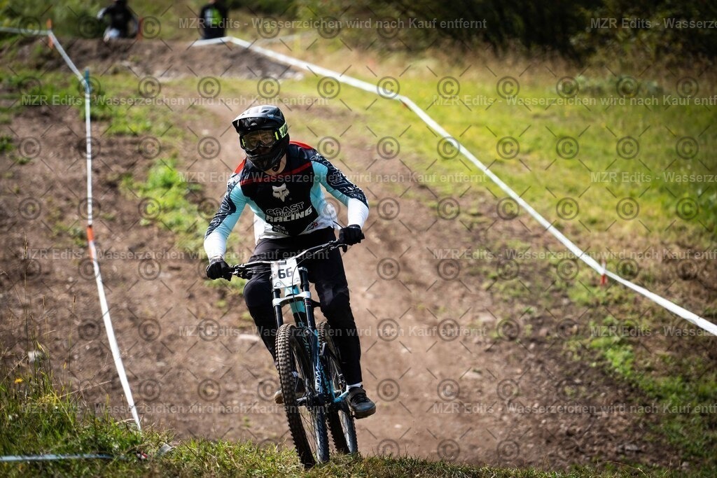 x-105 | mzredits - Realisiert mit Pictrs.com