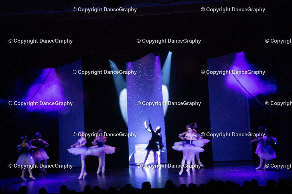 GPHY1583 | DanceGraphy - Realisiert mit Pictrs.com