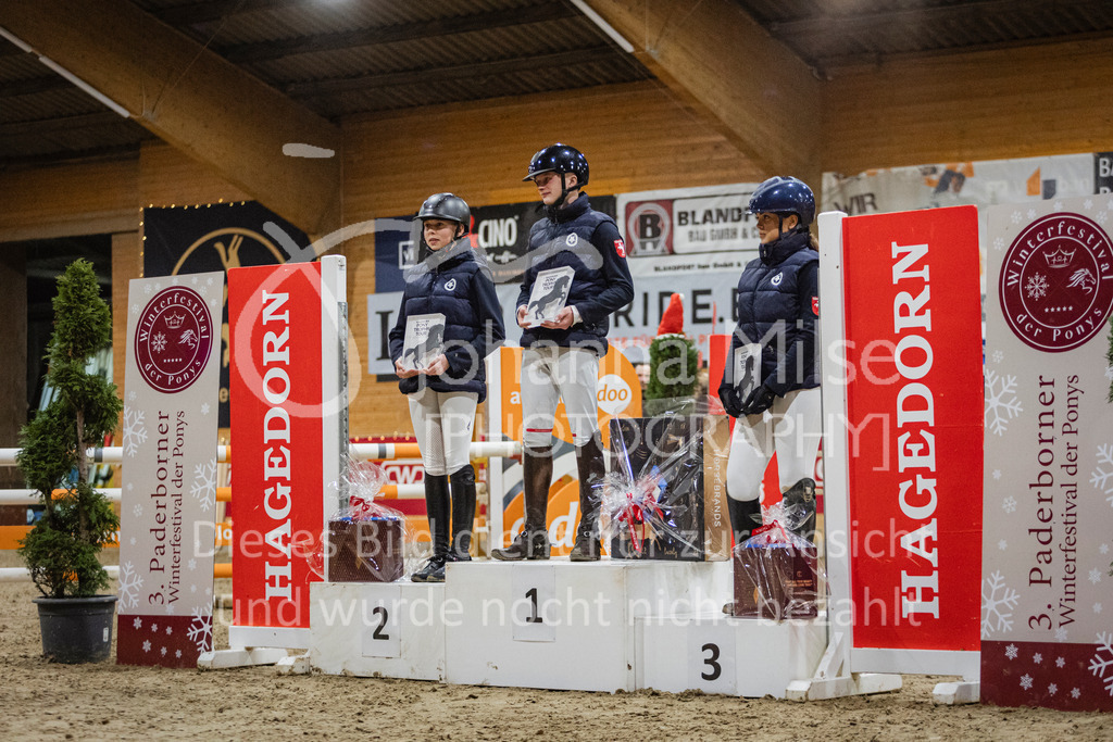 231118_PonyTrophy-336 | Deine schönsten Turniermomente als professionelle Fotos! Entdecke hochwertige Pferdesport-Fotografie im Online-Shop. Jetzt Fotos finden & bestellen!
