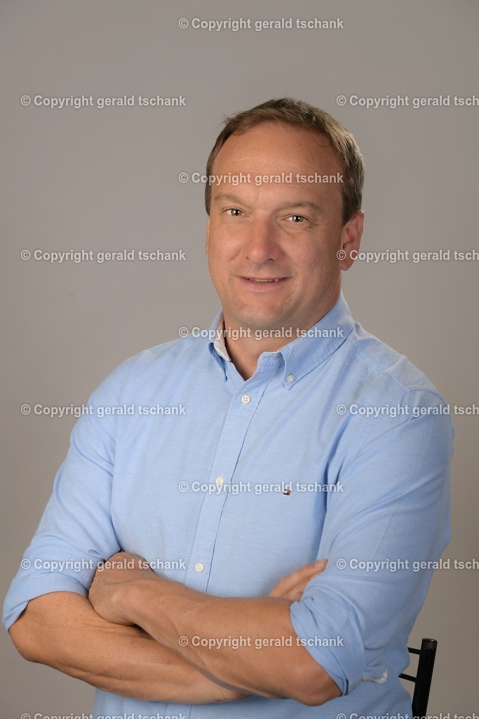 DSC_2339 | Wählen Sie hier bitte Ihr bestes Foto aus, mit diesem Bild wird Ihr Set produziert. Sollten Sie kein Bild wählen oder mehrere suchen wir das Beste aus!