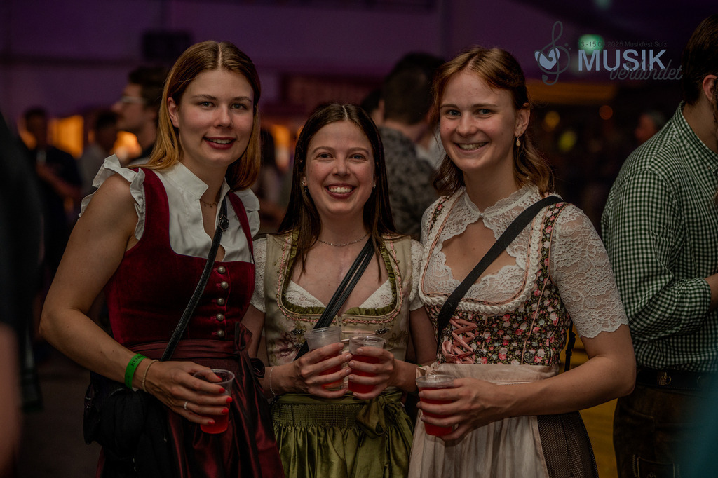 DSC_4022 | "Fussifoto.com – Ihr Ansprechpartner für hochwertige Fotografie! Entdecken Sie kreative Bilder und professionelle Dienstleistungen. Kontaktieren Sie uns für Ihre Projekte!"