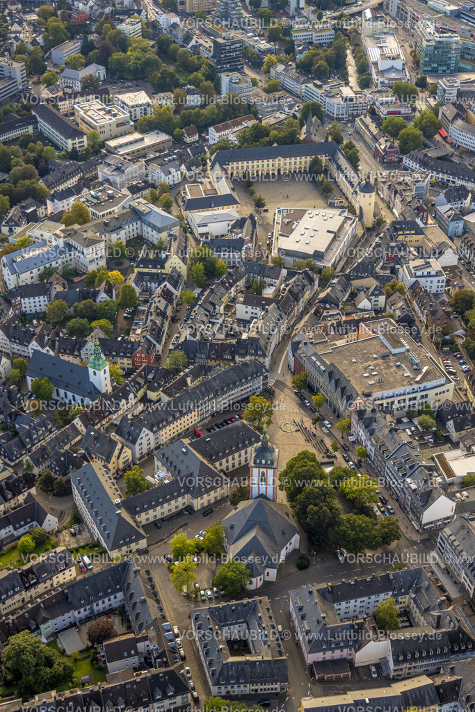 Siegen230912595 | Luftbild, Universität Siegen - Campus Unteres Schloss, evang. Nikolaikirche, Siegen-Kernband, Siegen, Siegerland, Nordrhein-Westfalen, Deutschland