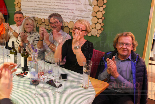 FBC_2025-102 | Zur Zeit des Friedberger Altstadtfestes ist in ganz Friedberg "Ausnahmesituation" Also auch bei mir! Ich fotografiere die ganzen 10 Tage und stelle die Bilder hier zu einem Unkostenbeitrag ein. Das ist eine Werbeaktion und gilt bis zum 1.8. 2019 ! - Realisiert mit Pictrs.com