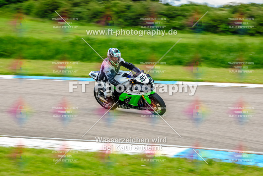 MotoTeam-9562 | Hier findet Ihr Bilder von Touristenfahrten auf der Nürburgring Nordschleife oder von anderen Veranstaltungen die ich besucht habe. Viel Spass beim Durch Schauen 