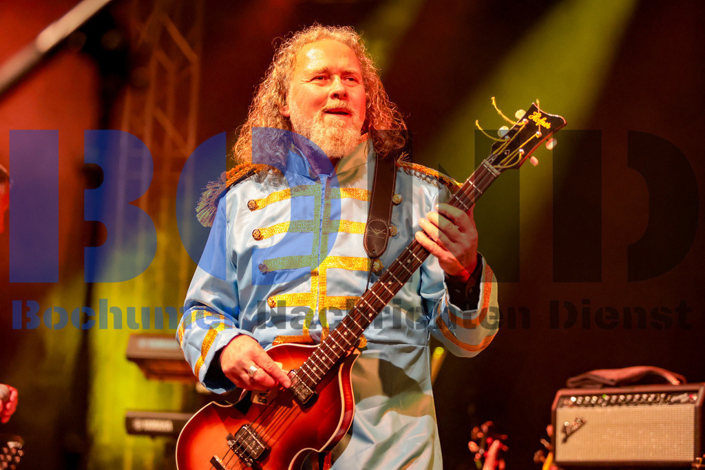 Zeltfestival Ruhr 2024 - Get Back / Beatles Tribute  {date} -  | {headline}(Foto: Sebastian Sendlak / BOND) - Realisiert mit Pictrs.com