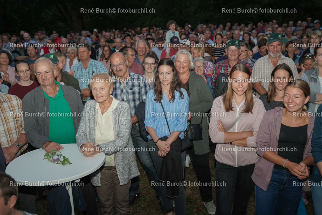 DSC08433-2 | René Burch leidenschaftlicher Fotograf aus Kerns in Obwalden.  Hier finden sie Sport, Landschaft und Natur Fotografie.
 - Realisiert mit Pictrs.com