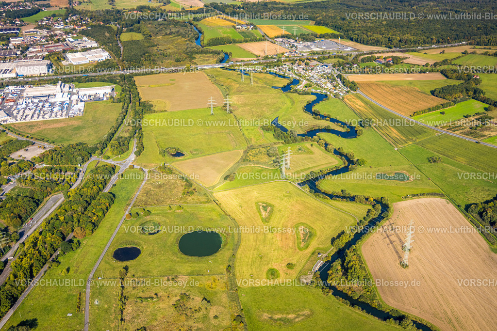 Hamm250900789 | Luftbild, Fluss Lippe Flussmäander Auenlandschaft Schmehauser Mersch, Wiesen und Felder, Funke Kunststoffe GmbH an der Autobahn A2, angedachte Autobahn A2 Anschlussstelle Siegenbeckstraße, Uentrop, Hamm, Ruhrgebiet, Nordrhein-Westfalen, Deutschland