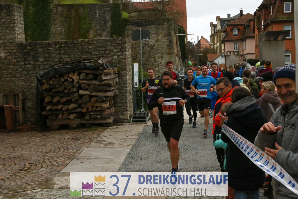 VR Bank Hauptlauf 10000m | 3 Koenigslauf 2023 - Realisiert mit Pictrs.com