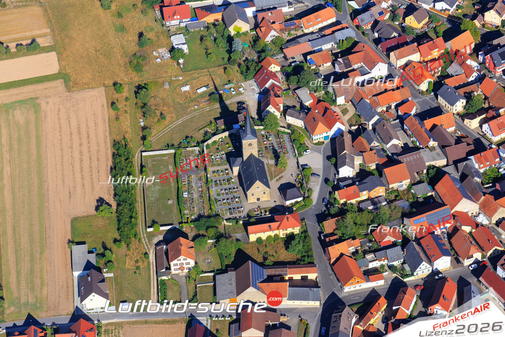 Die Luftaufnahme der Stadt  wurde vom UL-Flugzeug heraus erstellt ( keine Drohne )- hohe Auflösung für beste Qualität
