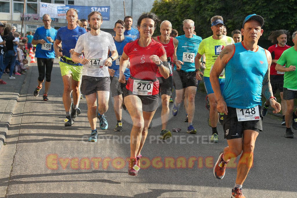 230804_1806_EX1_3686 | Sportfotografie im Rhein-Sieg Kreis, Köln, Bonn, NRW, Rheinland Pfalz, Hessen, etc. Unser Tätigkeitsfeld umfasst den Laufsport vom Volkslauf über den Marathon, Duathlon, Triathon bis zum Ultralauf wie Kölnpfad Ultra oder Schindertrail.