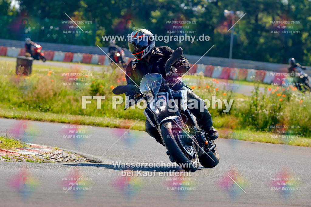 _MOT9080 | Hier findet Ihr Bilder von Touristenfahrten auf der Nürburgring Nordschleife oder von anderen Veranstaltungen die ich besucht habe. Viel Spass beim Durch Schauen 