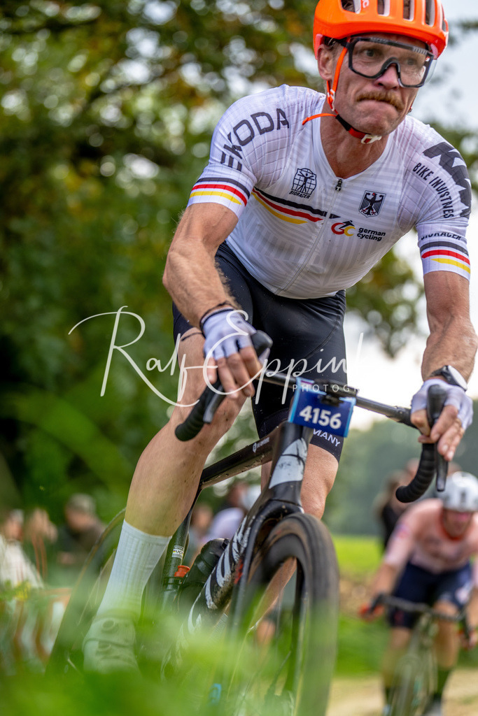 Ralf Eppink Photography 20251012_DSC03604 | Sportfotografie, Eventfotografie, Porträtfotografie, Radsport Fotograf, Triathlon Fotograf, Düsseldorf Fotograf, Köln Fotograf, Actionfotografie, Teamfotografie, Peoplefotografie, Business Portraits, Veranstaltungsfotografie, Reportagefotografie - Realisiert mit Pictrs.com