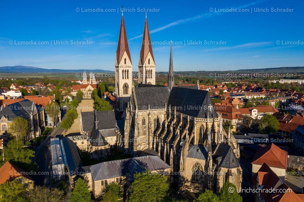 _ulrichschrader.com-2 | Stockfoto und Bilderpool mit Bildmaterial aus Deutschland, dem Harz, Halberstadt, Quedlinburg, Wernigerode und weltweit. Qualitativ hochwertige und professionelle Fotos anschauen und kaufen. - Realisiert mit Pictrs.com