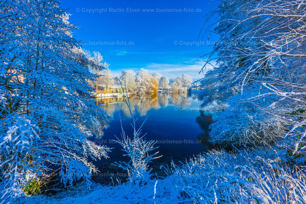 Stade Holzhafen Altstadt Winter Schnee_ELS_2263030126 | Fotos aus den Touristenorten aus Norddeutschland. - Realisiert mit Pictrs.com