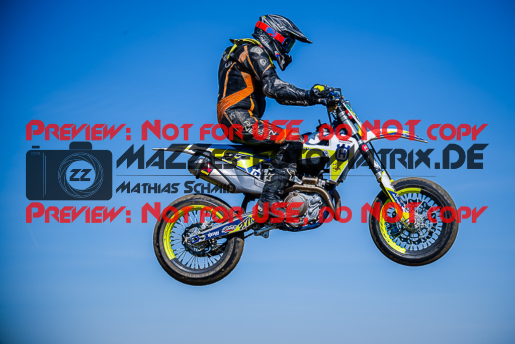 MaZZes_FotoMatrix_220904_3624 | UE40