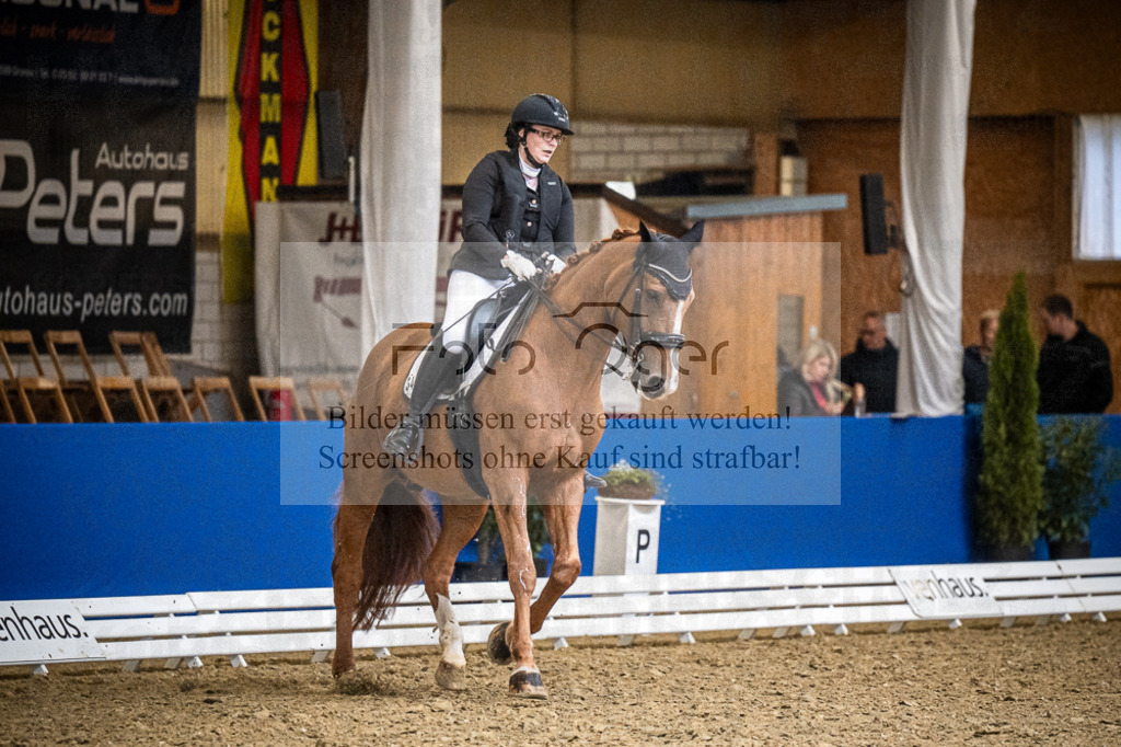 DOS_3849 | Entdecke hochwertige Reitturnierfotos von Foto Oger. Professionell, emotional und authentisch – jetzt Lieblingsmomente im Shop bestellen.Deutschlandweite Turnierfotografie. - Realisiert mit Pictrs.com