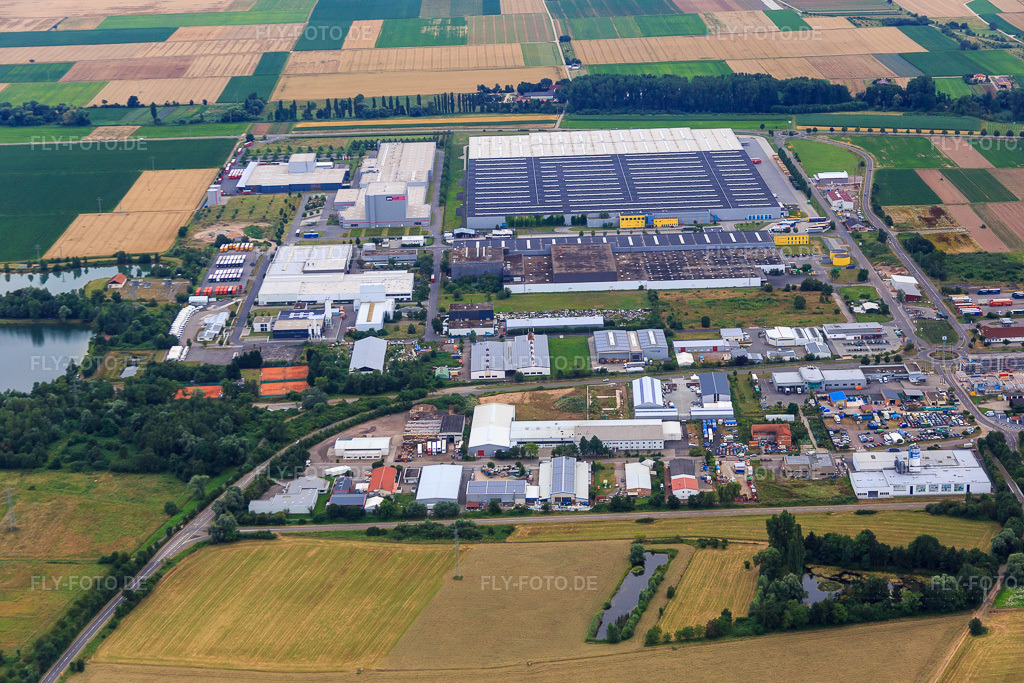 Luftbild: Industriegebiet Interpark aus Norden in Offenbach an der Queich im Bundesland Rheinland-Pfalz in Deutschland. Foto: IMG_092165.jpg vom 16.07.2016 durch Werner Riehm/FLY-FOTO.de