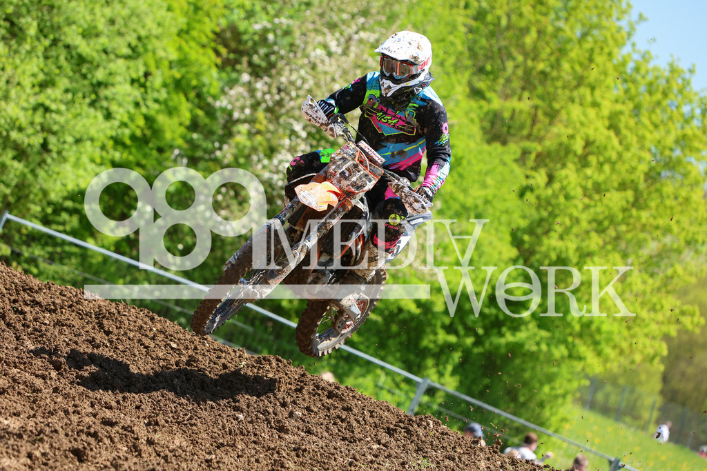 5E6A6768 | 989 MEDIAWORK