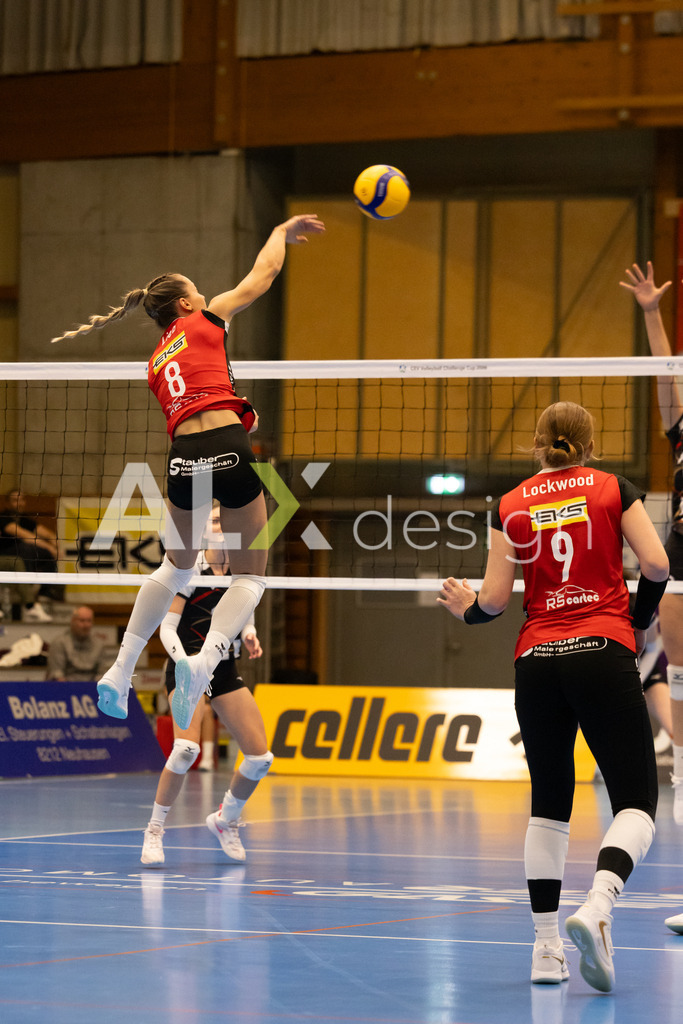 Volleyball I Frauen I Saison 2025-2026 I CEV Volleyball Challenge Cup 2026 | Women I 16th Finals I VC Kanti Schaffhausen - TJ Ostrava I 03.12.2025 | VC Kanti Schaffhausen - 8 Lina-Marie Lieb (DE) – Aussen - Realisiert mit Pictrs.com