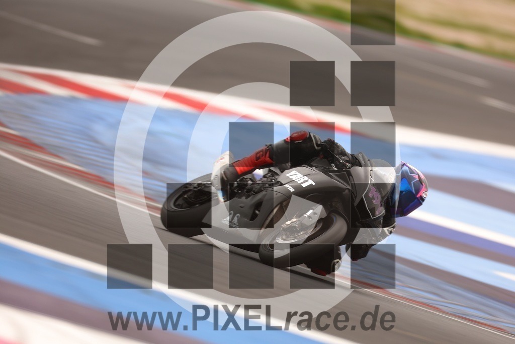 0191-20260402_02484 | Schöne Erinnerungen an spannende Momente - das festzuhalten ist unser Job. PIXELrace.de ist seit 2003 auf den Rennstrecken Europas unterwegs um die Action draußen beim Fahren und die wunderbare Stimmung imm Fahrerlager für euch einzufangen.