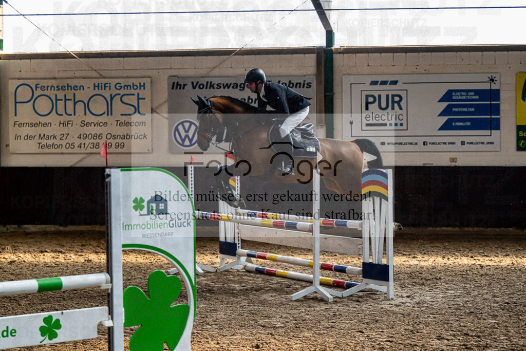 20240308-DOS_3341 | Entdecke hochwertige Reitturnierfotos von Foto Oger. Professionell, emotional und authentisch – jetzt Lieblingsmomente im Shop bestellen.Deutschlandweite Turnierfotografie. - Realisiert mit Pictrs.com
