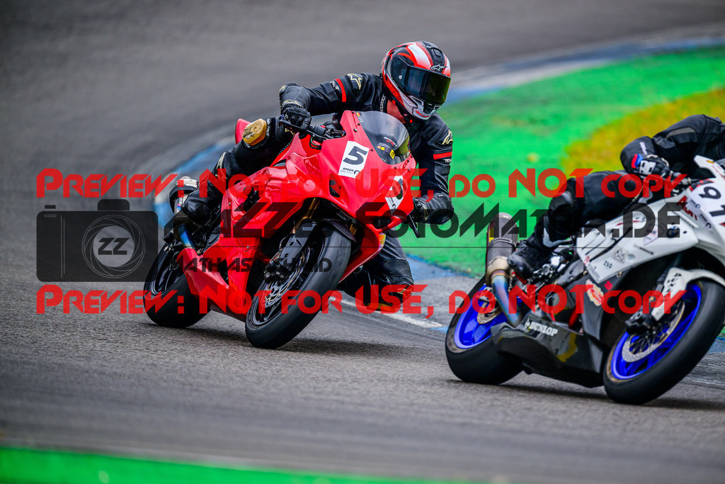 MaZZes_FotoMatrix_240614_6007705_3714 | GELB