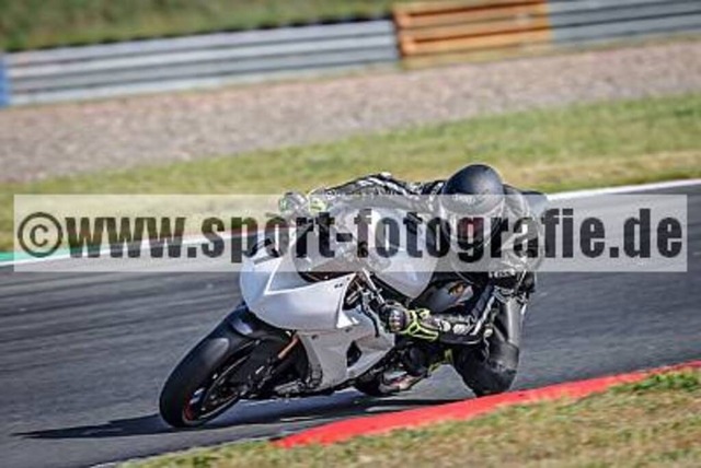 pube8675 | Professionelle Fotos von Sportveranstaltungen, aber auch Hochzeiten und anderen Events. - Realisiert mit Pictrs.com